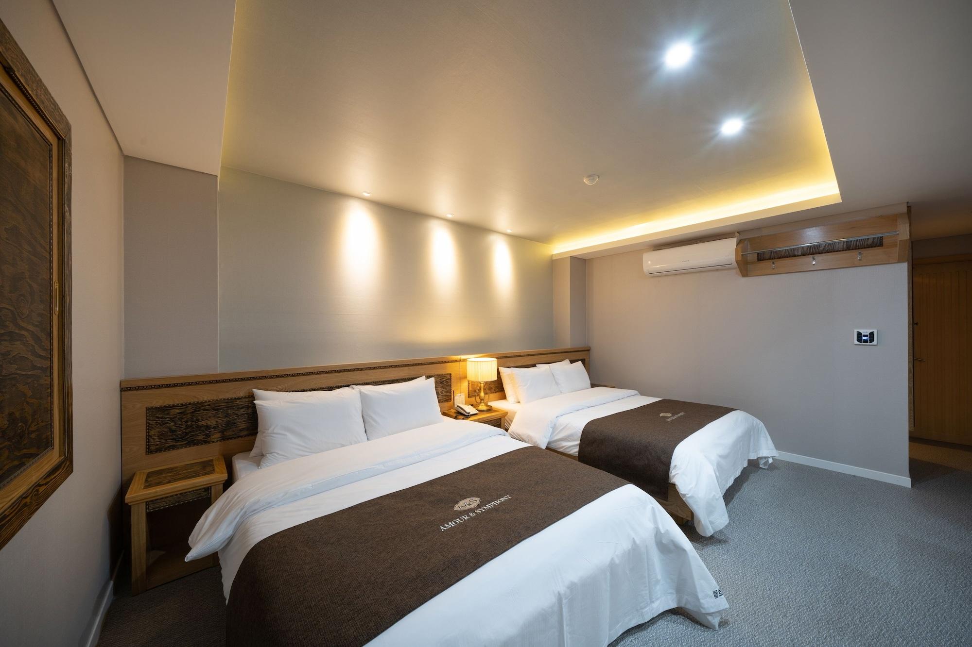 Amour Hotel Suwon Exterior photo
