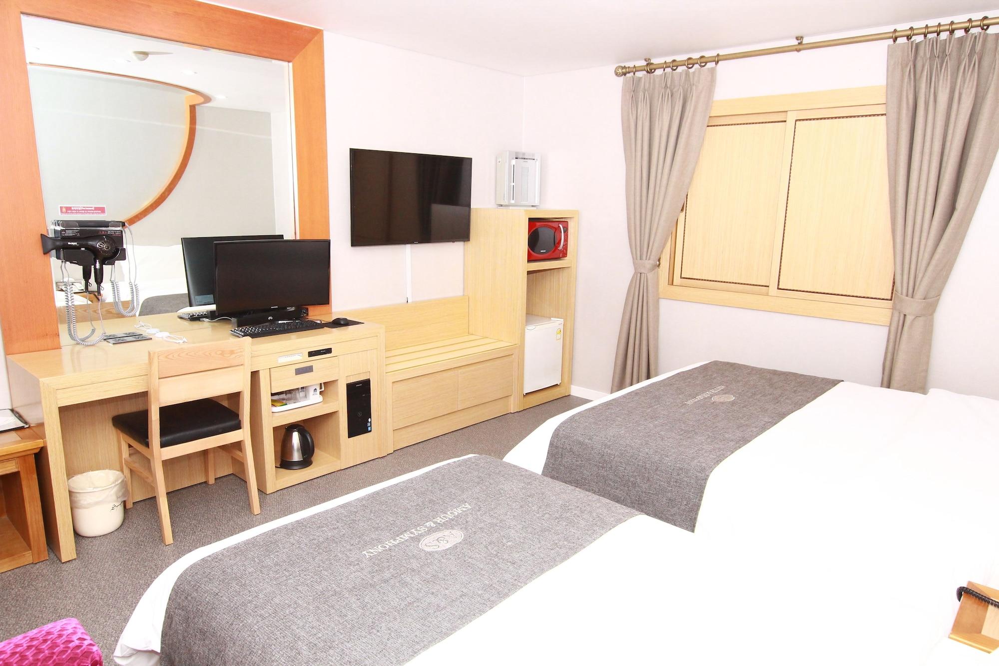 Amour Hotel Suwon Exterior photo