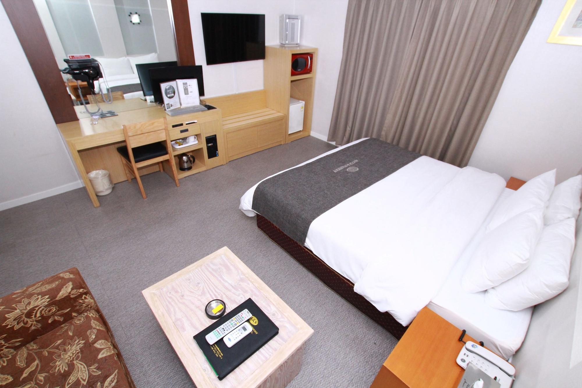 Amour Hotel Suwon Exterior photo
