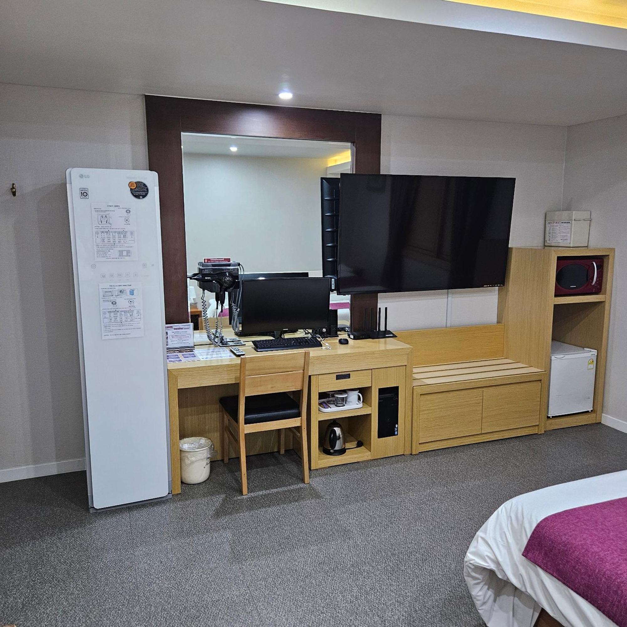 Amour Hotel Suwon Exterior photo